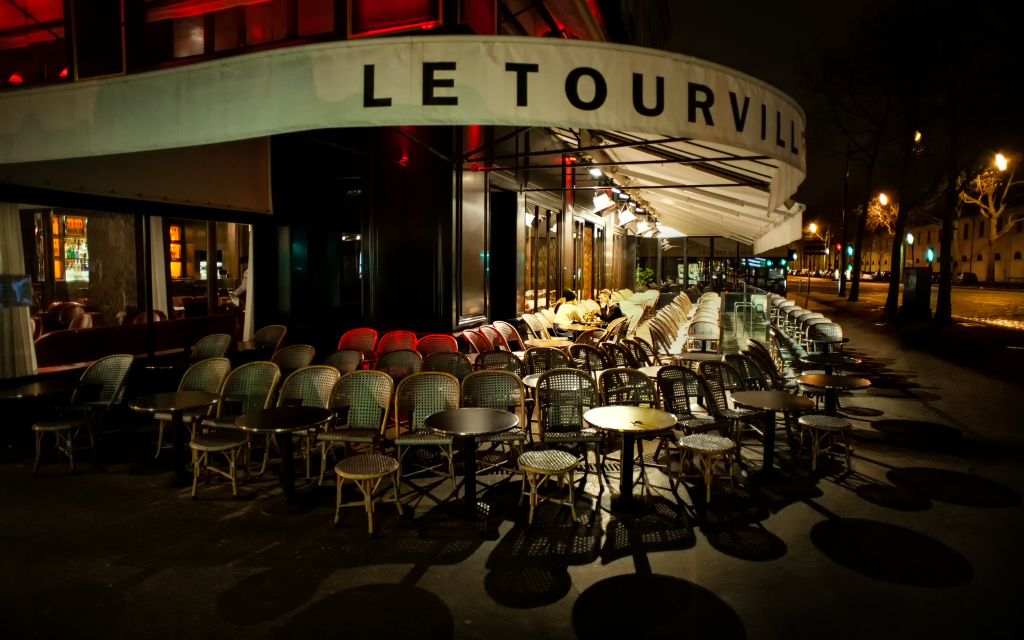 Le Tourville, Paris